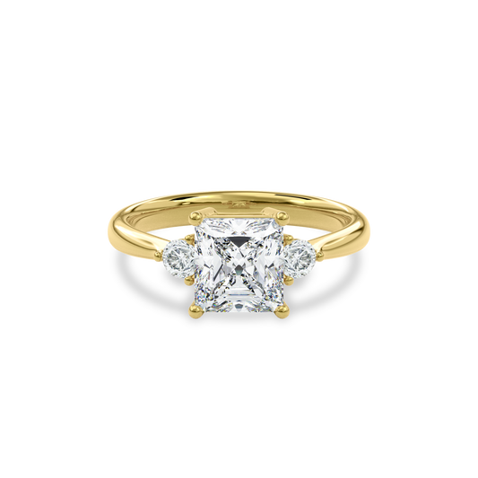 Daphnis Three Stones Engagement Ring Radiant•Yellow Gold